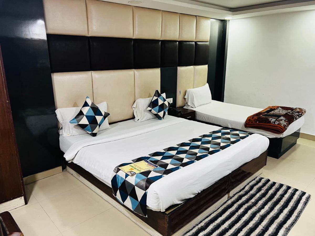 Hotel Krone A Family Hotel Near Igi Airport Delhi 뉴델리 외부 사진