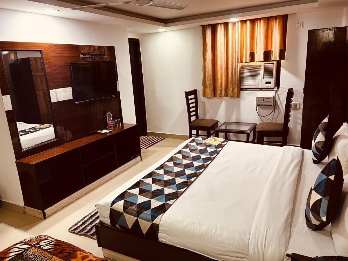Hotel Krone A Family Hotel Near Igi Airport Delhi 뉴델리 외부 사진