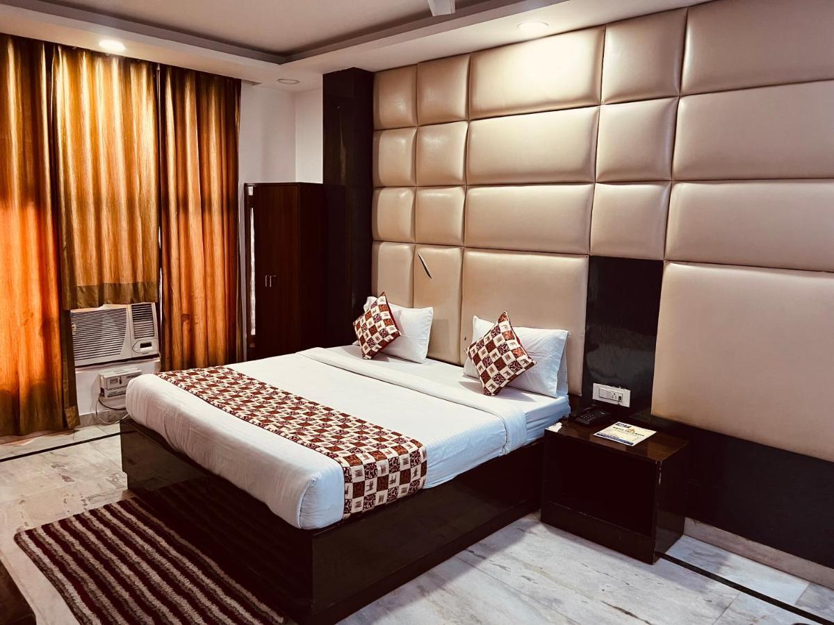 Hotel Krone A Family Hotel Near Igi Airport Delhi 뉴델리 외부 사진