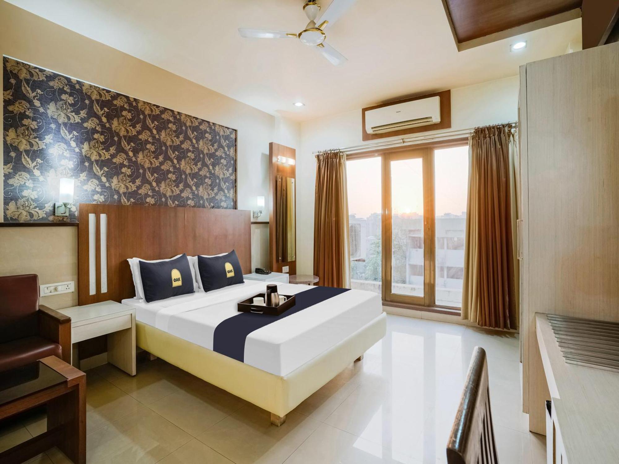 Hotel Krone A Family Hotel Near Igi Airport Delhi 뉴델리 외부 사진