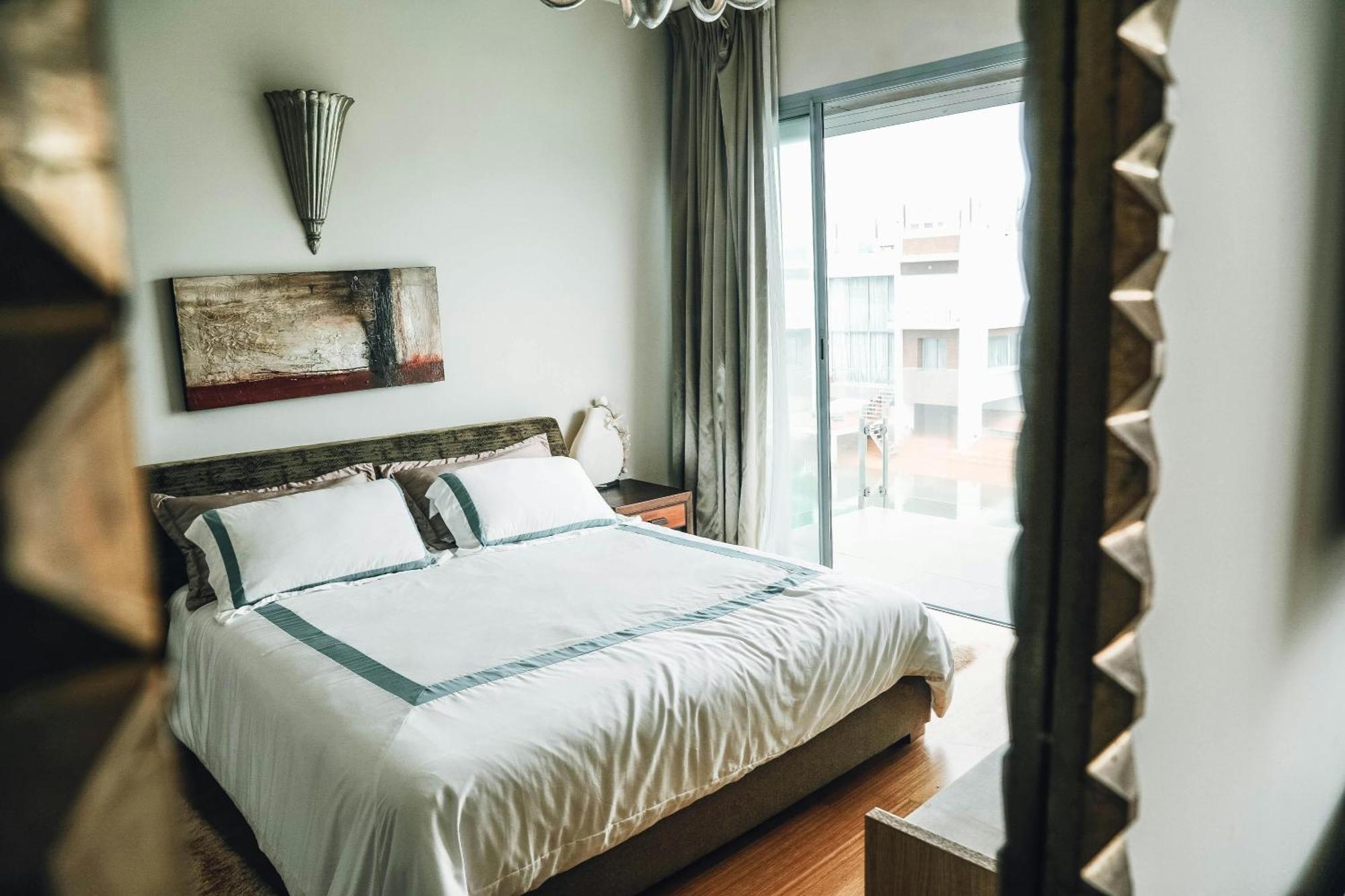 Hotel Krone A Family Hotel Near Igi Airport Delhi 뉴델리 외부 사진