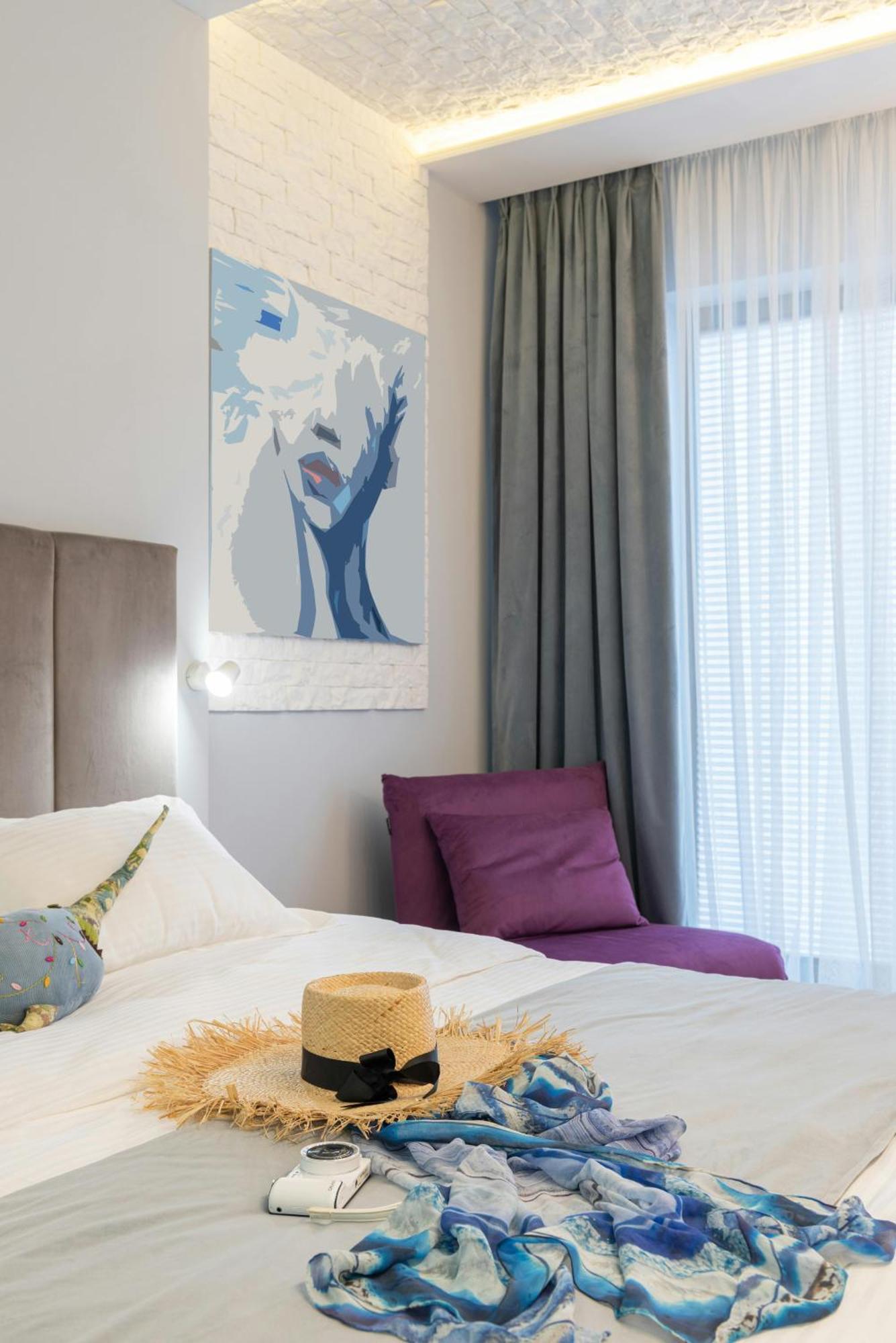 Hotel Krone A Family Hotel Near Igi Airport Delhi 뉴델리 외부 사진